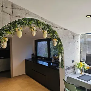 https://arena-prestige-rooms.in-istria.net